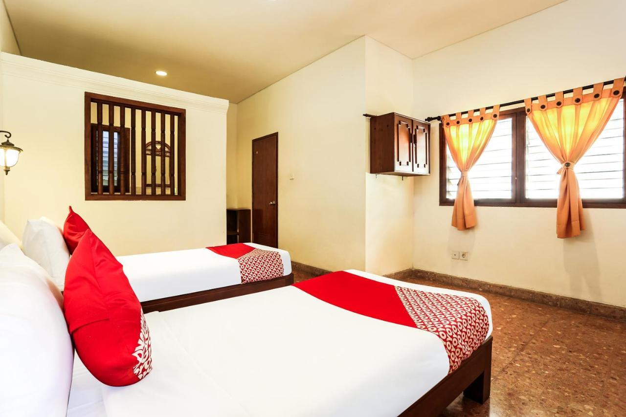Oyo 90893 Mimpi Bungalows Kuta Lombok Exterior foto